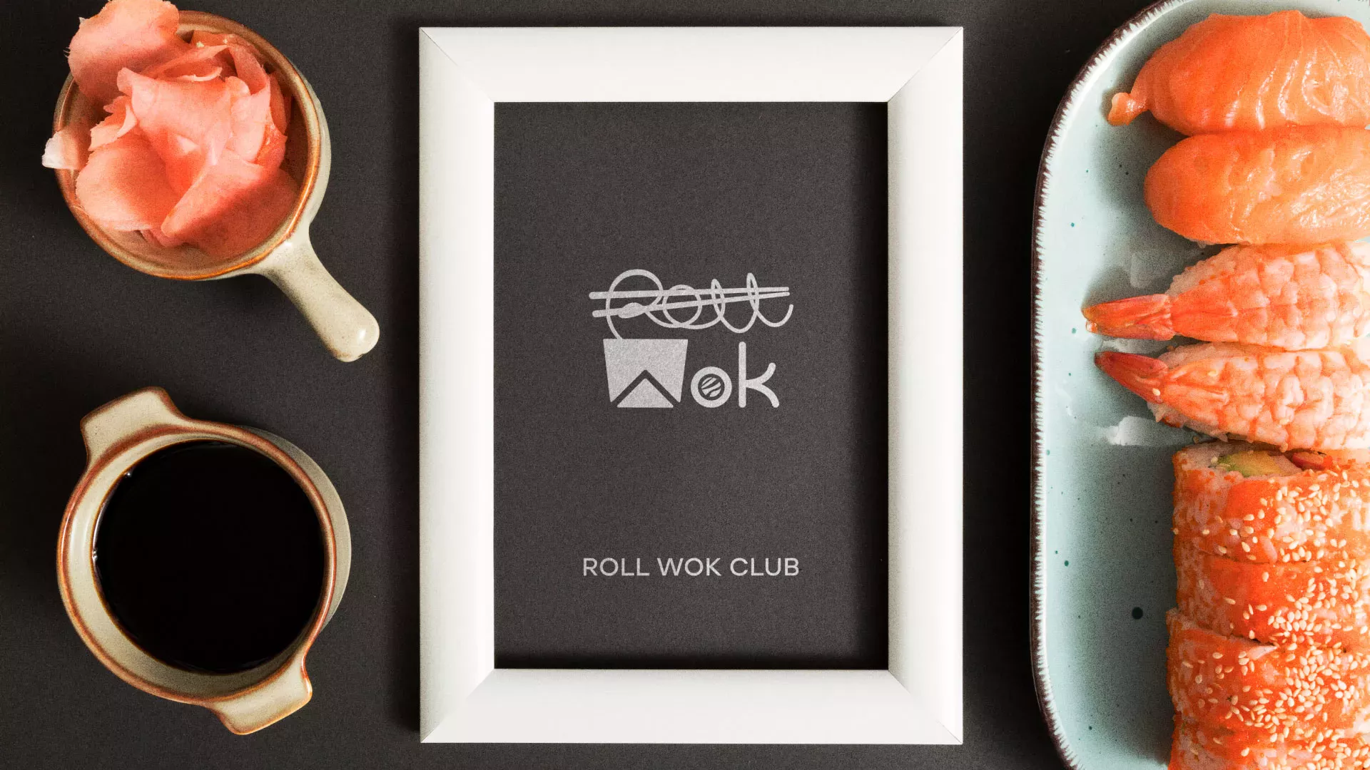 Разработка логотипа суши-бара «Roll Wok Club» в Слободском